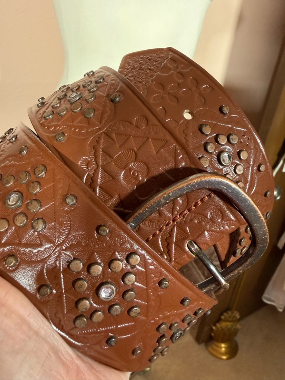 Lake Shore Drive Brown tooled leather Studded wide Vintage Western Belt large - Picture 3 of 17